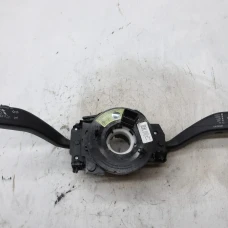 RUČICA POD VOLANOM Škoda Fabia 2012 1.2 TSI 6r0953501c