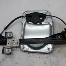 MEHANIZAM STAKLA PREDNJI DESNI Škoda Fabia 2012 1.2 TSI 6r0959802p