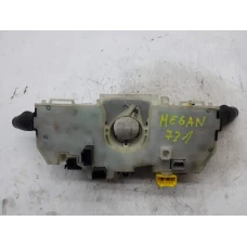RUČICA POD VOLANOM Renault MEGANE III  2013 GRANDTOUR 1.2 16V 255670019r