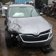 AUTO ZA DIJELOVE Škoda RAPID 2012 1.6 TDI AUTO ZA DIJELOVE Škoda RAPID 2012 1.6 TDI