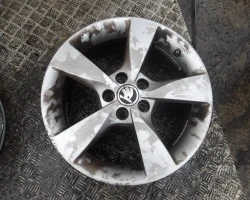 FELGE 16" Škoda RAPID 2012 1.6 TDI 5ja601025a  7jx16h2 et46