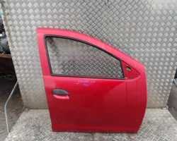 VRATA PREDNJA DESNA Dacia Sandero 2013 0.9 TCE 801008681R
