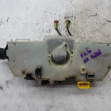 RUČICA POD VOLANOM Renault MEGANE III  2010 1.5 DCI 255670019r