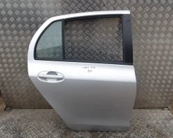 VRATA ZADNJA DESNA Toyota Yaris 2007 1.3 670030D110