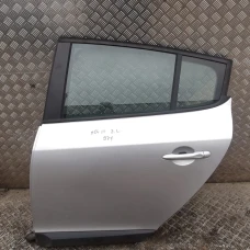 VRATA ZADNJA LIJEVA Renault MEGANE III  2010 1.5 DCI 821003885R