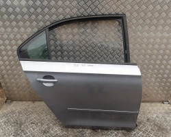 VRATA ZADNJA DESNA Škoda RAPID 2012 1.6 TDI 5JA833052C	