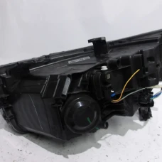 FAR DESNI Dacia DUSTER 2025 1.2 4X4 260107725r