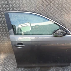 VRATA PREDNJA DESNA Volkswagen Jetta 2007 1.9 TDI 1K5831302S 1K5831106F
