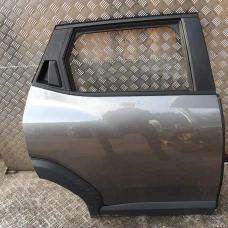 VRATA ZADNJA DESNA Dacia DUSTER 2025 1.2 4X4 821007550R VRATA ZADNJA DESNA Dacia DUSTER 2025 1.2 4X4 821007550R