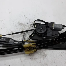 MEHANIZAM STAKLA PREDNJI DESNI Volkswagen Polo 2022 1.0 TSI 130822064 2GS837462
