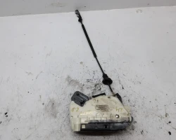MEHANIZAM ZAKLJUČAVANJA ZADAJ DESNA Volkswagen Jetta 2011 1.6 TDI 5K4839016F