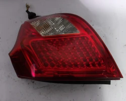 ŠTOP SVIJETLO DESNA Kia Cee'd 2010 1.4 924011H050