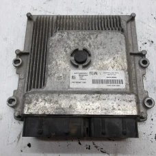 RAČUNALNIK MOTORA Peugeot 308 2017 1.2 i BREAK 9823238580