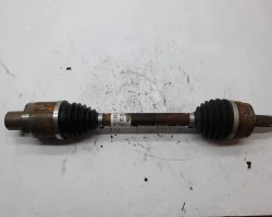 POLUOSOVINA PREDNJA DESNA Dacia DUSTER 2025 1.2 4X4 391005220r