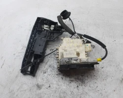 MEHANIZAM ZAKLJUČAVANJA ZADAJ DESNA Audi A5, S5 2010 2.0 TDI AUT 8k0839016c