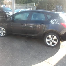 AUTO ZA DIJELOVE Opel Astra 2010 1.7 DTH