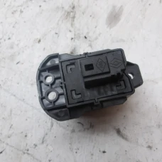 STIKALO RAZNO Dacia DUSTER 2025 1.2 4X4 251750042r