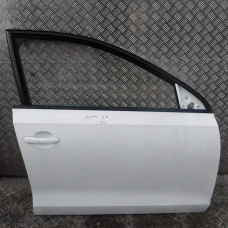 VRATA PREDNJA DESNA Volkswagen Jetta 2011 1.6 TDI 5C6831056B