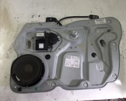 MEHANIZAM STAKLA PREDNJI DESNI Volkswagen Touran 2014 2.0 TDI AUT. 1T1837462B