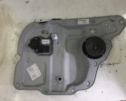 MEHANIZAM STAKLA ZADNJA DESNA Volkswagen Touran 2014 2.0 TDI AUT. 1T0839462P