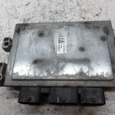 RAČUNALNIK MOTORA Renault CLIO 2006 1.2 16V 8200473744 SIM32