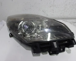 FAR DESNI Renault SCENIC 2010 III. 1.9 DCI 89902929