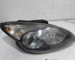FAR DESNI Hyundai i30 2011 1.4 92102-2r000 921022R000