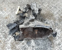 MIJENJAČ Peugeot 208 2015 1.2 9803846280