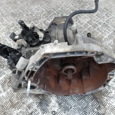 MIJENJAČ Renault Captur 2014 1.5 DCI JR5332 320107911R	