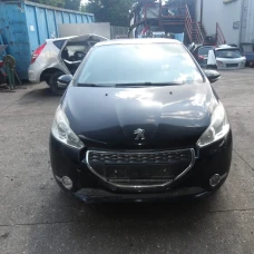 AUTO ZA DIJELOVE Peugeot 208 2013 1.2