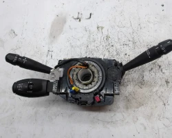 RUČICA POD VOLANOM Peugeot 208 2015 1.2 98081767zd