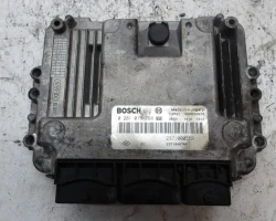 RAČUNALNIK MOTORA Renault MEGANE III  2011 1.9 dci 237100055r