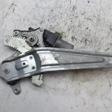 MEHANIZAM STAKLA ZADNJA DESNA Suzuki VITARA 2017 1.4 4WD 83530-61m00 8351054P00