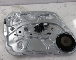 MEHANIZAM STAKLA PREDNJA LIJEVA Hyundai i30 2011 1.4 82470-2r000
