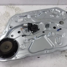 MEHANIZAM STAKLA PREDNJI DESNI Hyundai i30 2011 1.4 82480-2r020