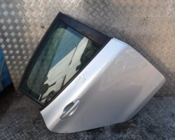 VRATA ZADNJA DESNA Peugeot 208 2015 1.2 9671907480