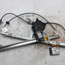 MEHANIZAM STAKLA PREDNJI DESNI Peugeot 208 2013 1.2 9674252380