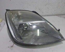 FAR DESNI Ford Fiesta 2005 1.3