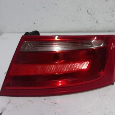 ŠTOP SVIJETLO DESNA Audi A5, S5 2014 2.0 TDI AUT. 8t8945096e