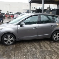 AUTO ZA DIJELOVE Renault SCENIC 2010 III. 1.9 DCI