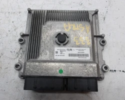 RAČUNALNIK MOTORA Peugeot 308 2019 1.2 BREAK 9829728480