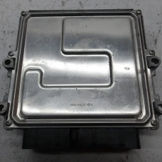 RAČUNALNIK MOTORA Peugeot 308 2019 1.2 BREAK 9829728480