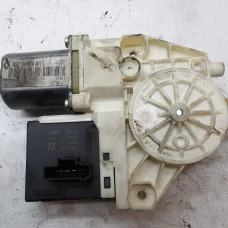 MEHANIZAM STAKLA ZADNJA DESNA Renault MEGANE III  2010 1.5 DCI 827306548r