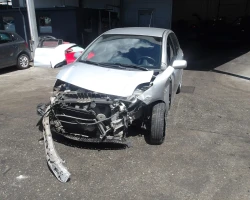 AUTO ZA DIJELOVE Toyota Yaris 2010 1.0