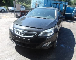 AUTO ZA DIJELOVE Opel Astra 2012 1.6