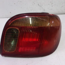 ŠTOP SVIJETLO DESNA Toyota Yaris 2004 1.0