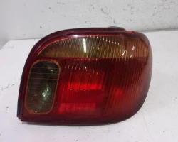 ŠTOP SVIJETLO DESNA Toyota Yaris 2004 1.0