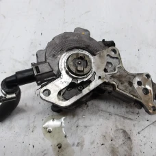 VAKUMSKA PUMPA Volkswagen Golf 2004 V. 1.9 TDI 038145209Q