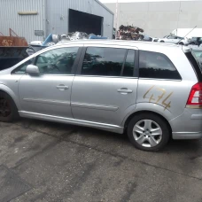 AUTO ZA DIJELOVE Opel Zafira 2011 1.7 DTI
