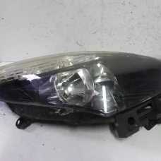 FAR DESNI Renault SCENIC 2010 III. 1.5 DCI 260100023r